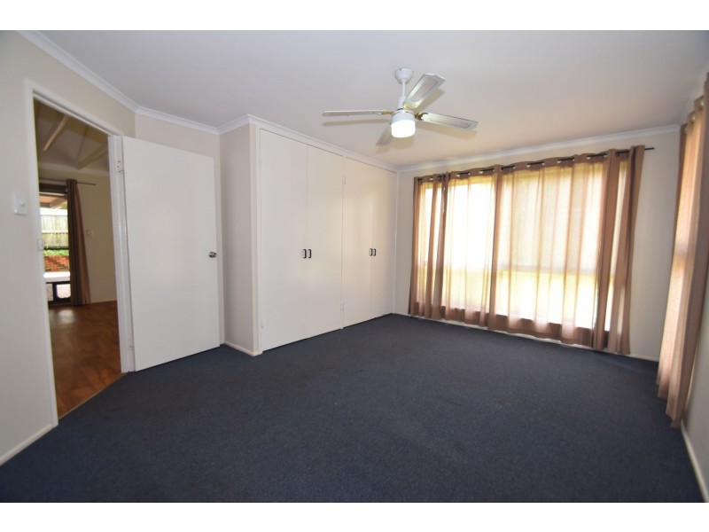 25 Seppelt Street, Wilsonton Heights QLD 4350