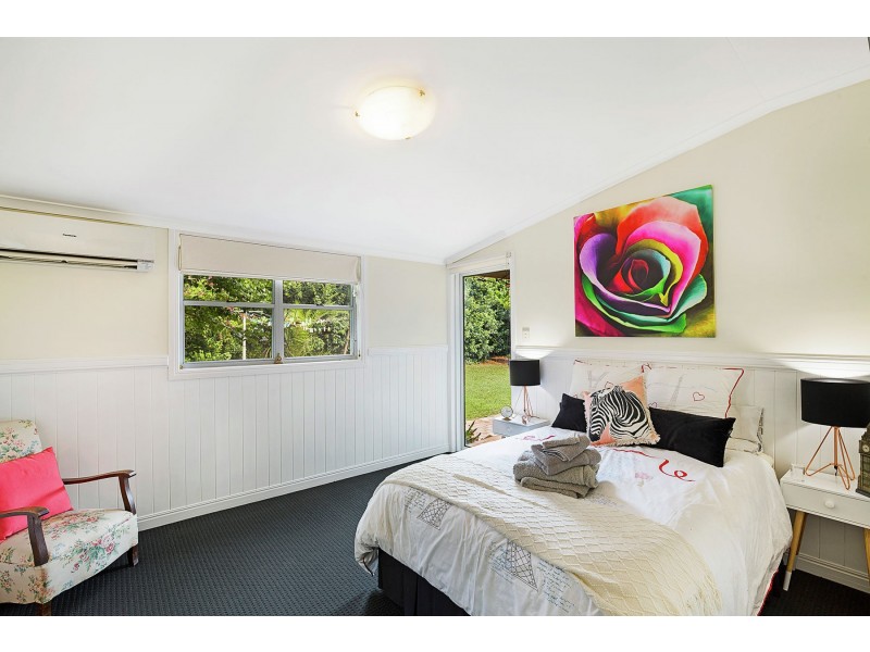 18 Pierce Street, South Toowoomba QLD 4350