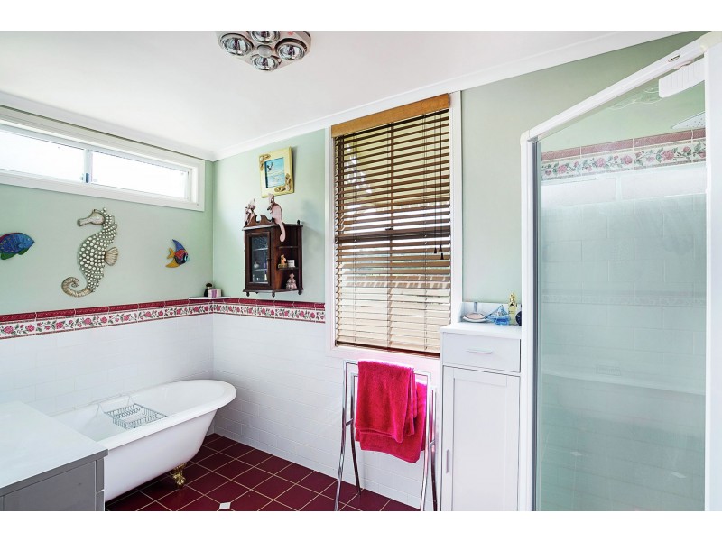 18 Pierce Street, South Toowoomba QLD 4350