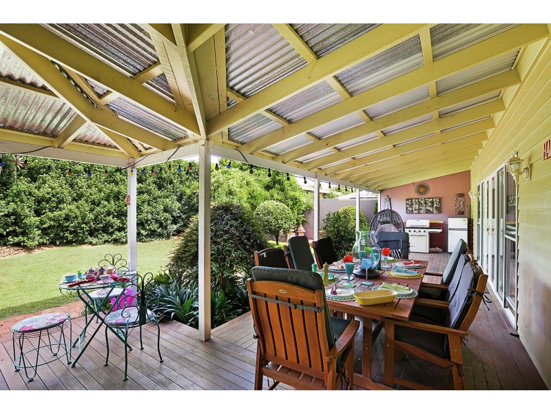 18 Pierce Street, South Toowoomba QLD 4350