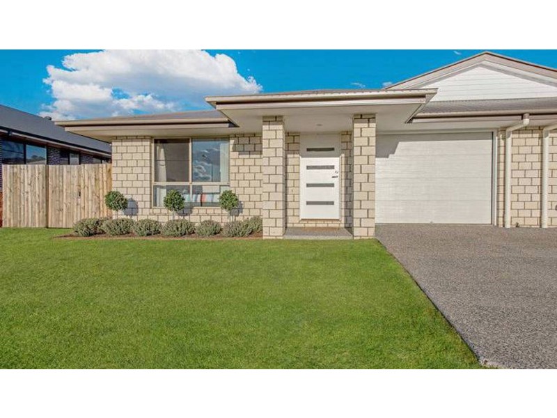 2/6 Rubie Court, Westbrook QLD 4350