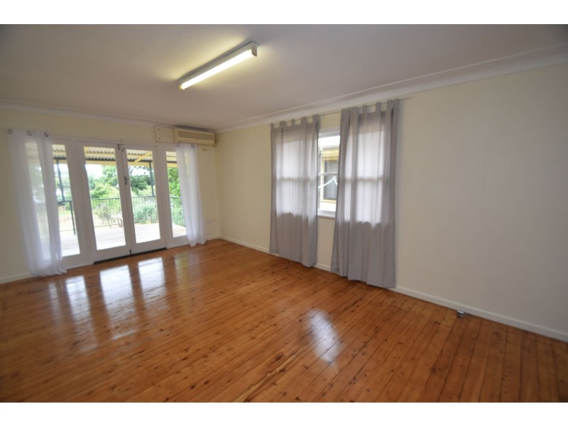 315C Bridge Street, Newtown QLD 4350