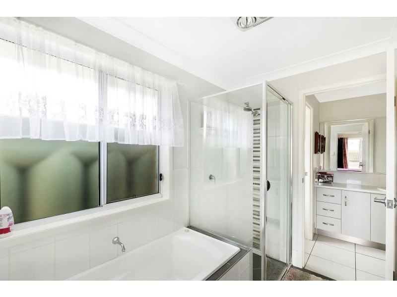 12 Harth Street, Goombungee QLD 4354