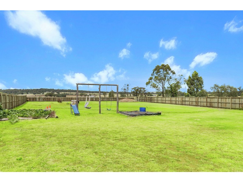 12 Harth Street, Goombungee QLD 4354