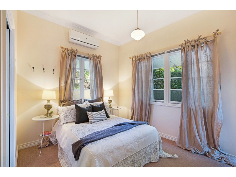 23 Moloney Street, North Toowoomba QLD 4350