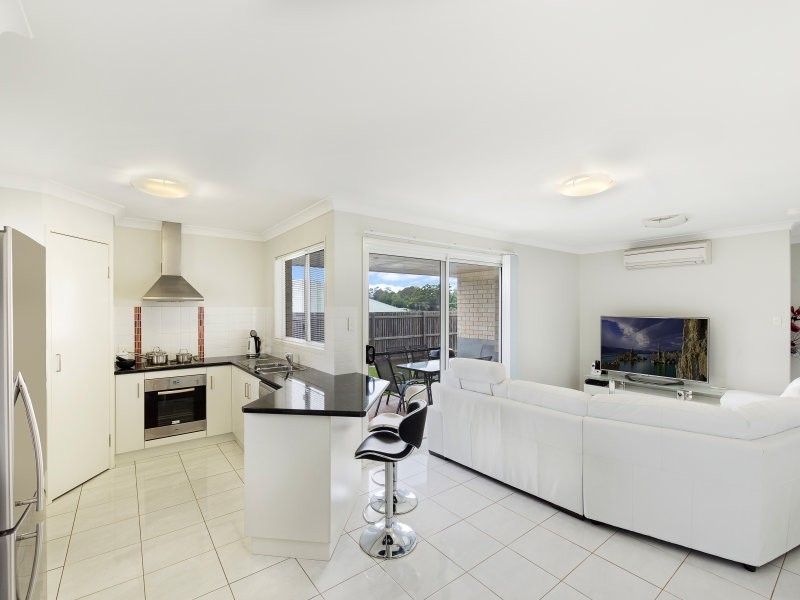 4 Latham Court, Wilsonton QLD 4350