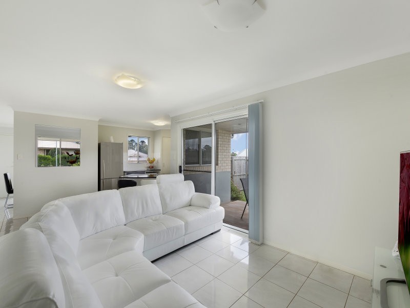 4 Latham Court, Wilsonton QLD 4350