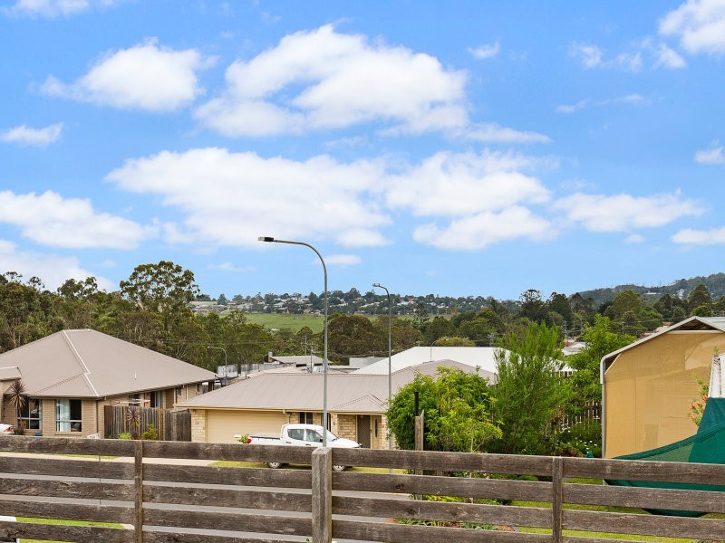 4 Latham Court, Wilsonton QLD 4350