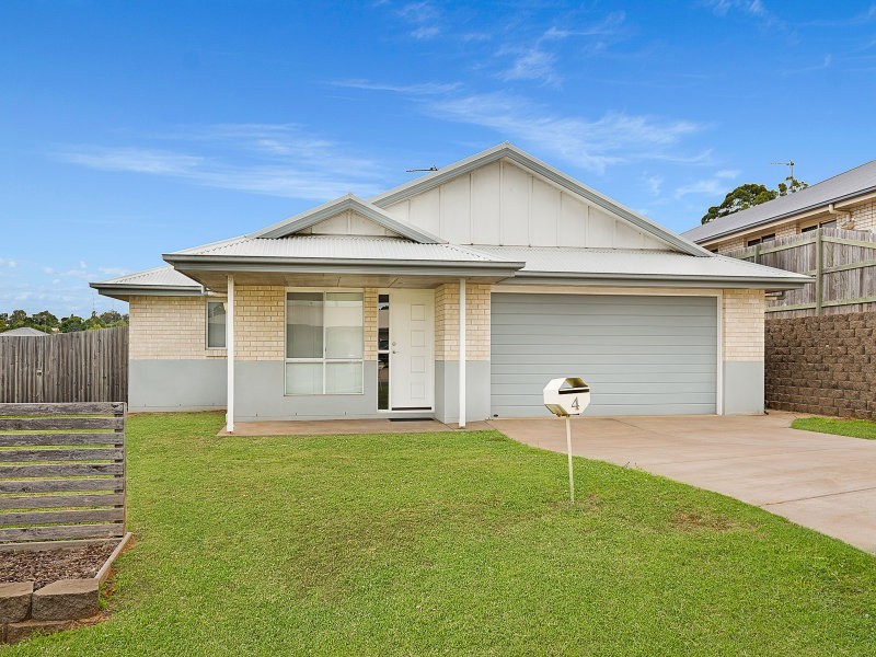 4 Latham Court, Wilsonton QLD 4350