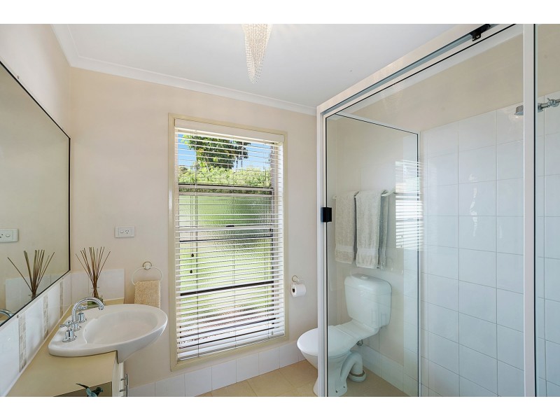 140 Hursley Road, Glenvale QLD 4350