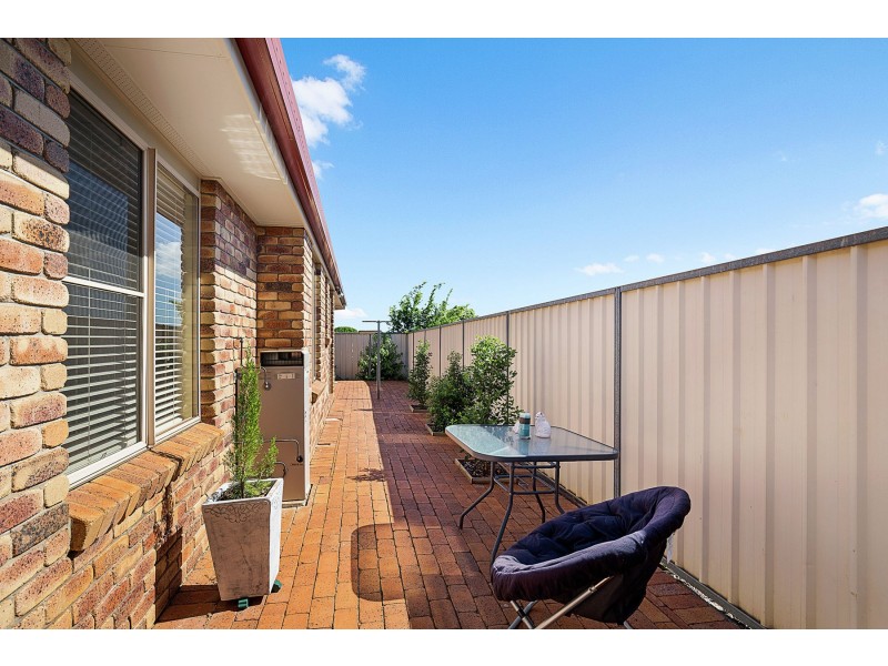 140 Hursley Road, Glenvale QLD 4350