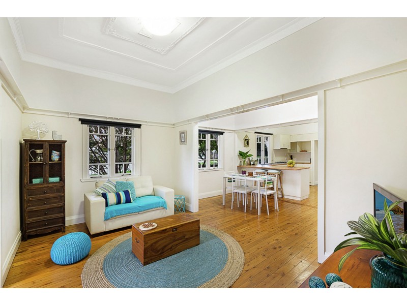 25 Bridge Street, Mount Lofty QLD 4350