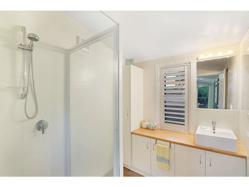25 Bridge Street, Mount Lofty QLD 4350