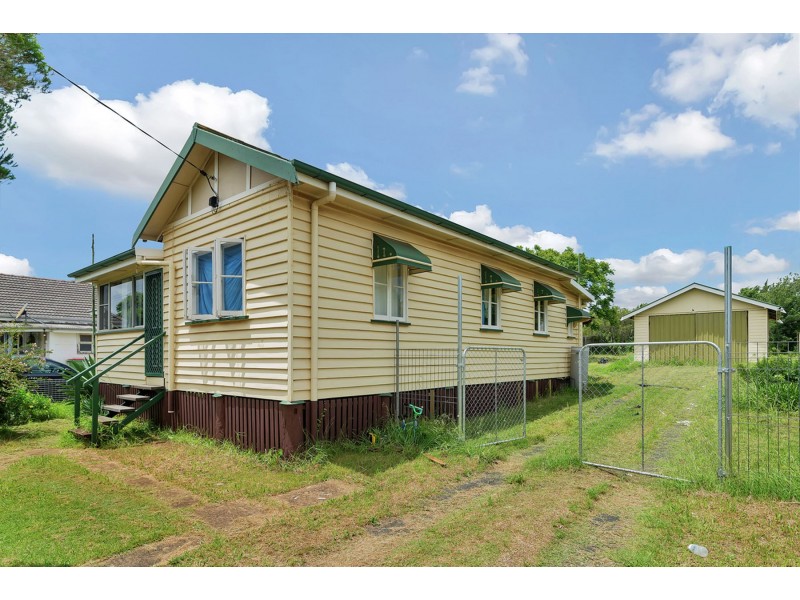 38 Dalmeny Street, Wilsonton QLD 4350