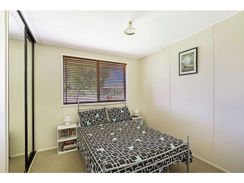 15 Matthews Street, Harristown QLD 4350