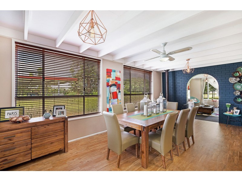 5 Barker Street, Goombungee QLD 4354