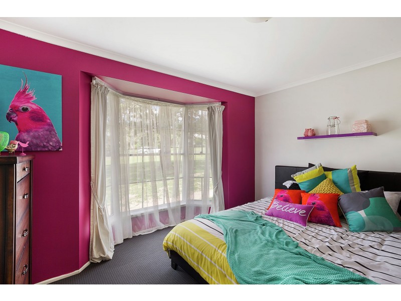 5 Barker Street, Goombungee QLD 4354