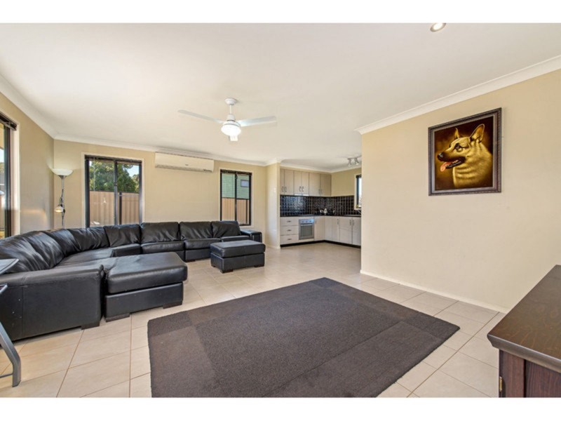 4 Peters Street, Goombungee QLD 4354