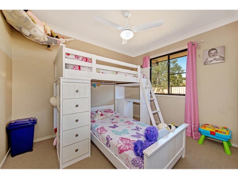 4 Peters Street, Goombungee QLD 4354