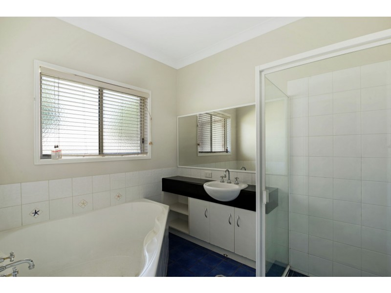 7 Bunya View Drive, Highfields QLD 4352