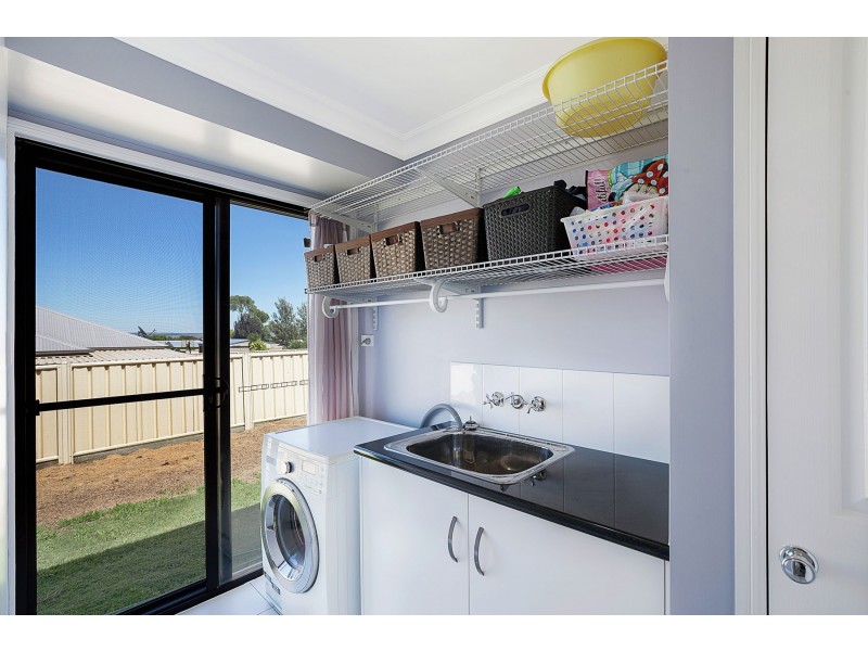 20 Sommariva Street, Westbrook QLD 4350