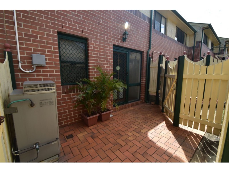 16/77 Lindsay Street, East Toowoomba QLD 4350