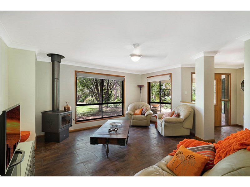 5 Bradys Road, Highfields QLD 4352