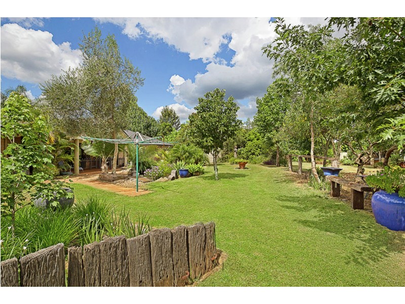 5 Bradys Road, Highfields QLD 4352