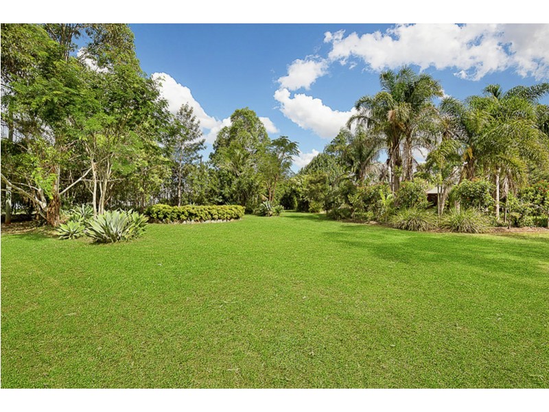 5 Bradys Road, Highfields QLD 4352