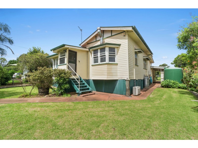 17 Whichello Street, Newtown QLD 4350