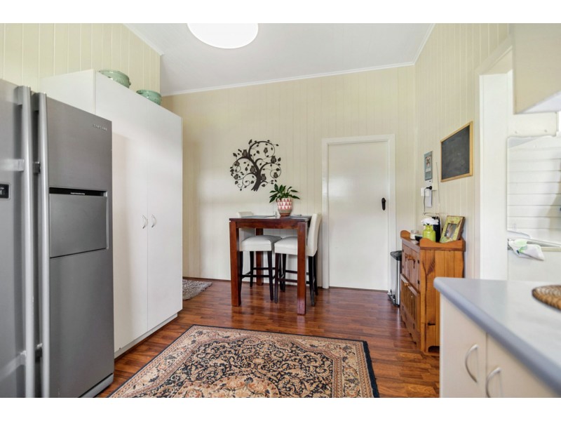 17 Whichello Street, Newtown QLD 4350