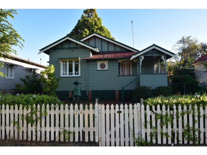 24 Eton Street, East Toowoomba QLD 4350