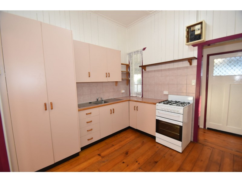 24 Eton Street, East Toowoomba QLD 4350