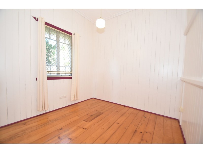 24 Eton Street, East Toowoomba QLD 4350