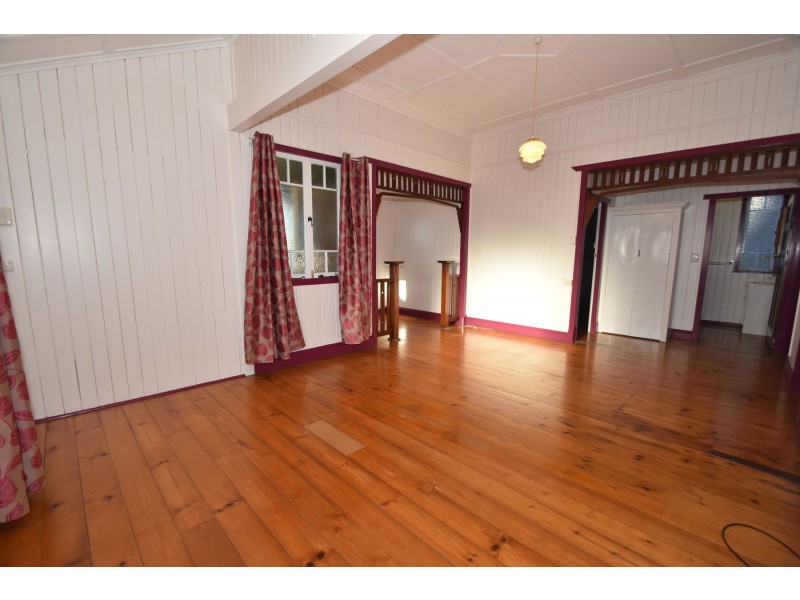 24 Eton Street, East Toowoomba QLD 4350