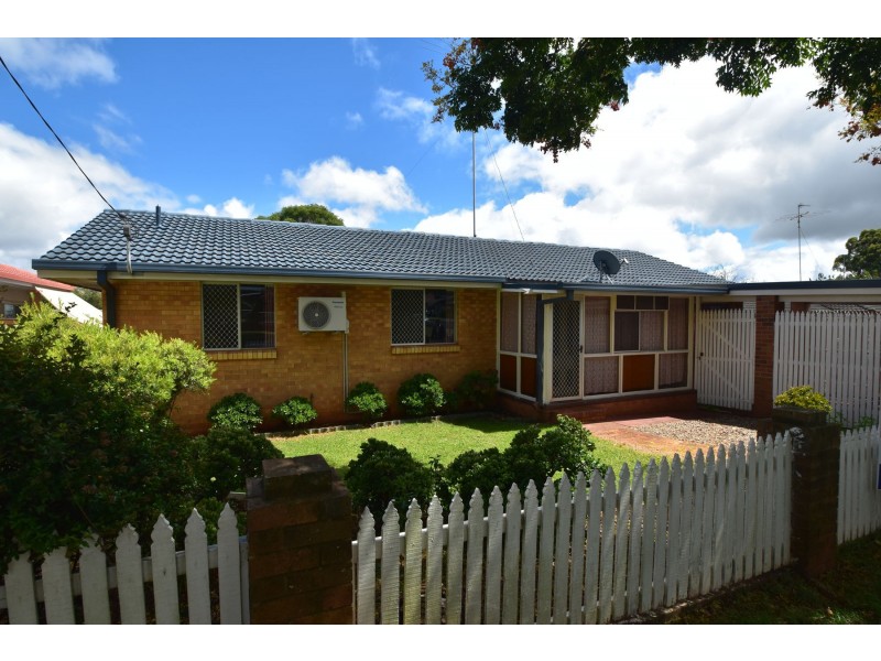391 Hume Street, Kearneys Spring QLD 4350