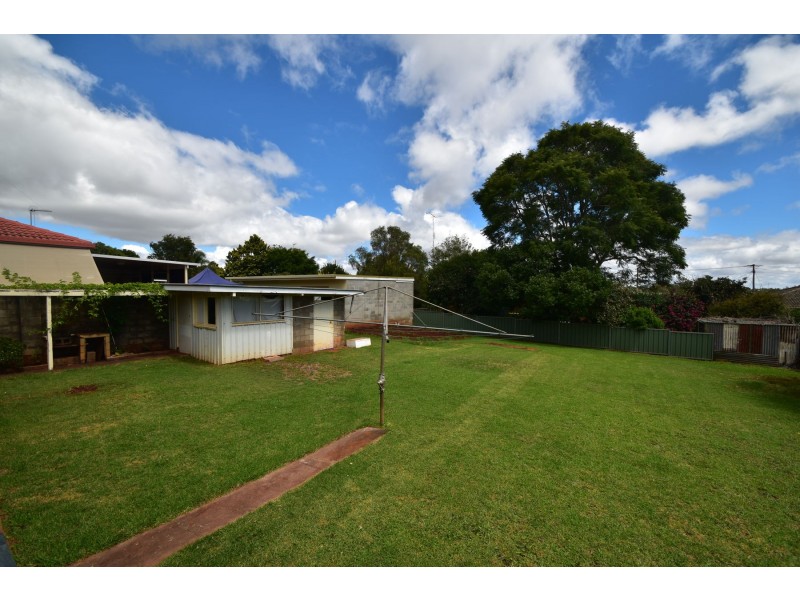 391 Hume Street, Kearneys Spring QLD 4350