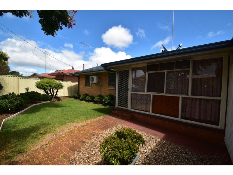 391 Hume Street, Kearneys Spring QLD 4350