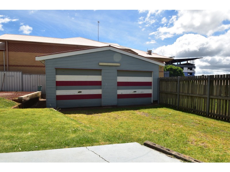 21 Joyce Street, South Toowoomba QLD 4350