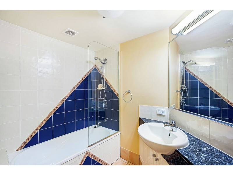 2/14 Cottesloe Street, East Toowoomba QLD 4350