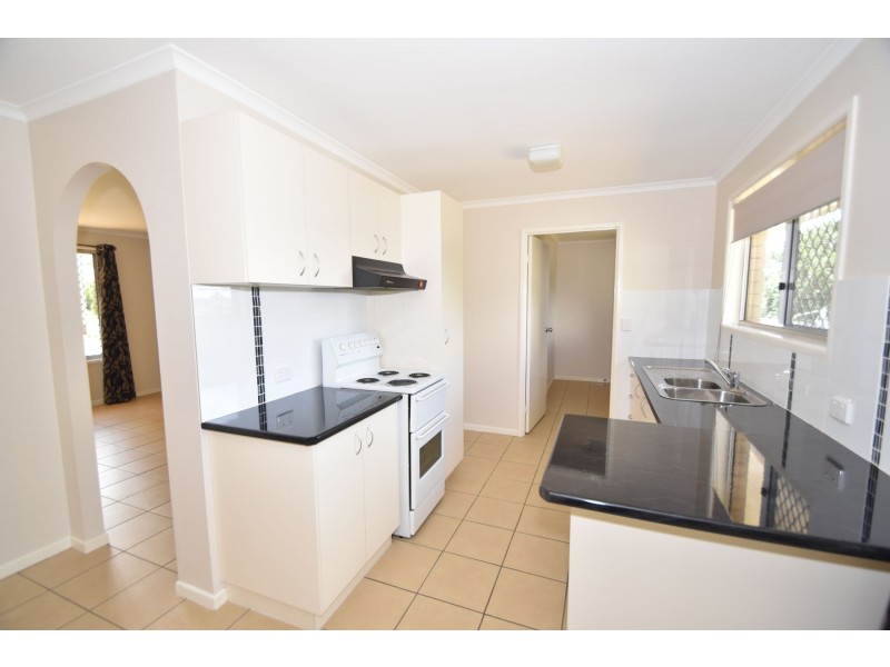 54 Miranda Drive, Wilsonton Heights QLD 4350