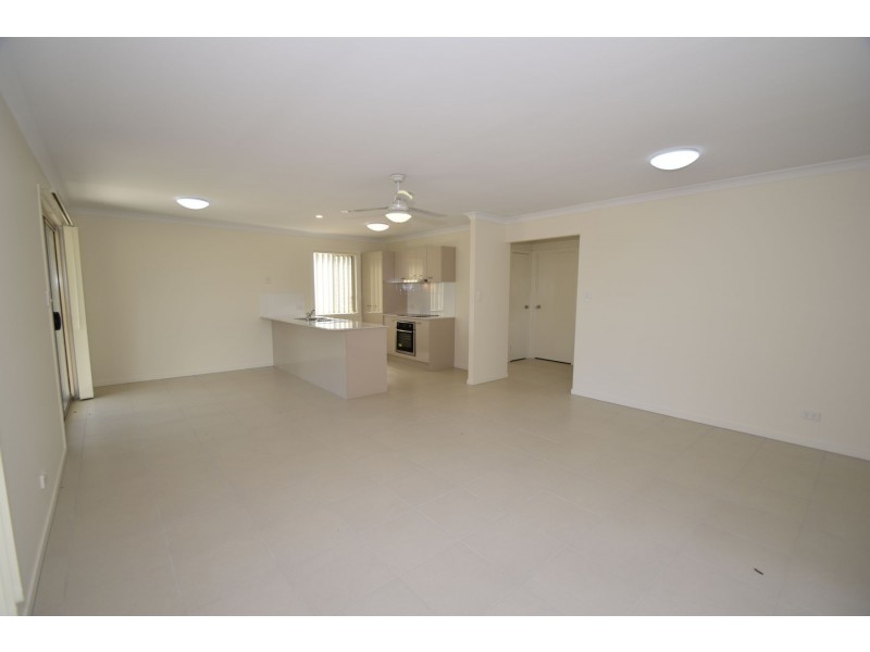 6 Westview Drive, Mount Kynoch QLD 4350