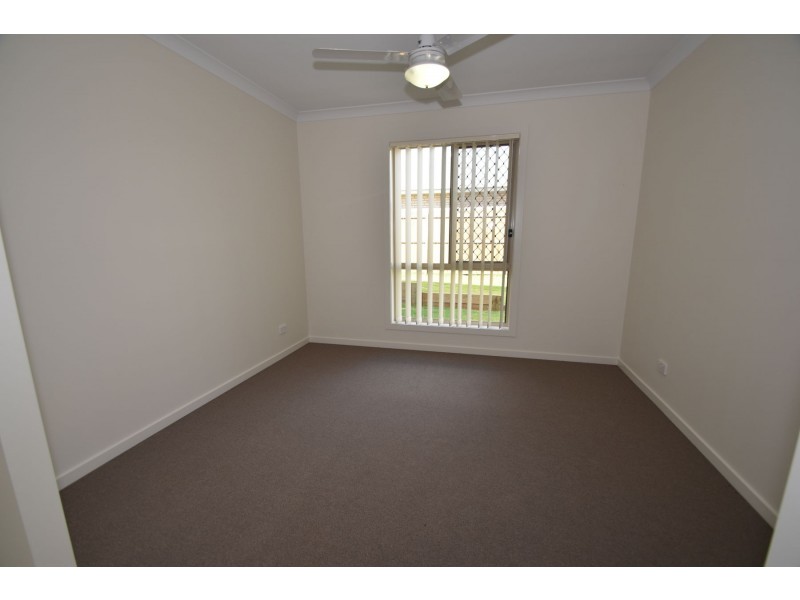 6 Westview Drive, Mount Kynoch QLD 4350
