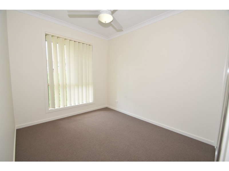6 Westview Drive, Mount Kynoch QLD 4350
