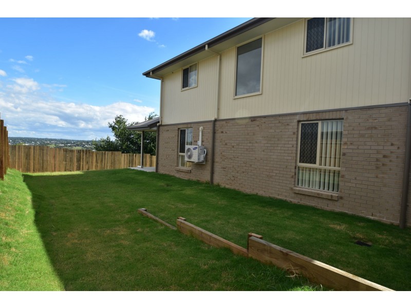6 Westview Drive, Mount Kynoch QLD 4350