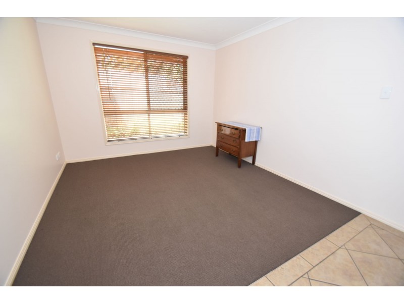 14B Barry Street, Mount Lofty QLD 4350
