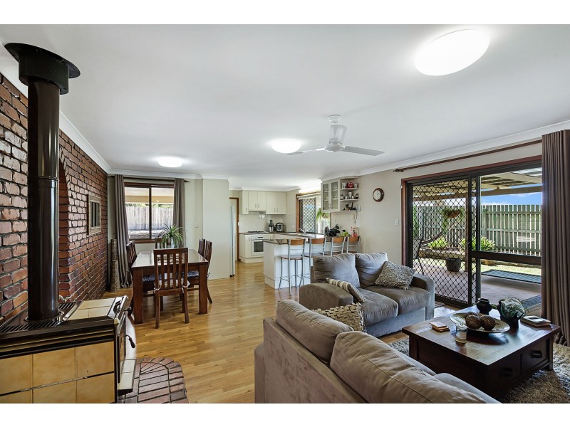 3 Roslyn Street, Westbrook QLD 4350