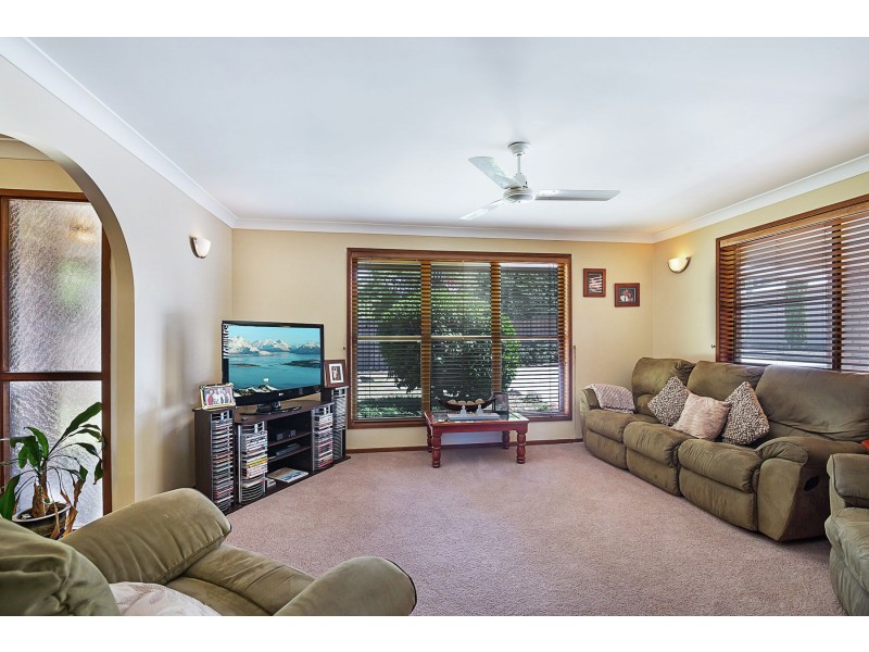 3 Roslyn Street, Westbrook QLD 4350