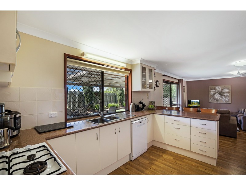 3 Roslyn Street, Westbrook QLD 4350