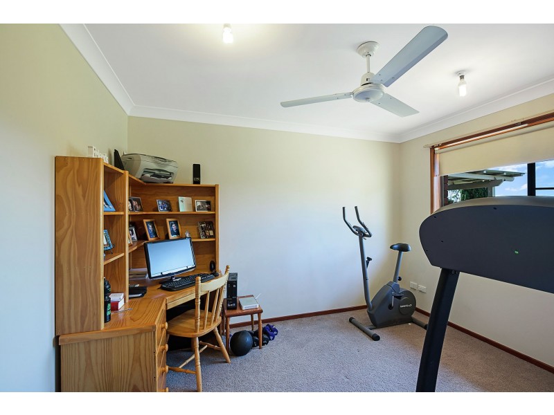 3 Roslyn Street, Westbrook QLD 4350